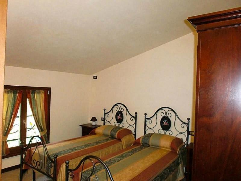 R&B Tana Delle Fate Bed & Breakfast Camugnano Exterior photo